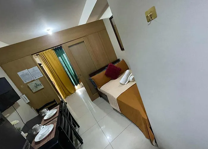 1br Big Cut 1524d Window Edsa Moa 2beds Queen Size 1pullout 1extra Mattress Apartment